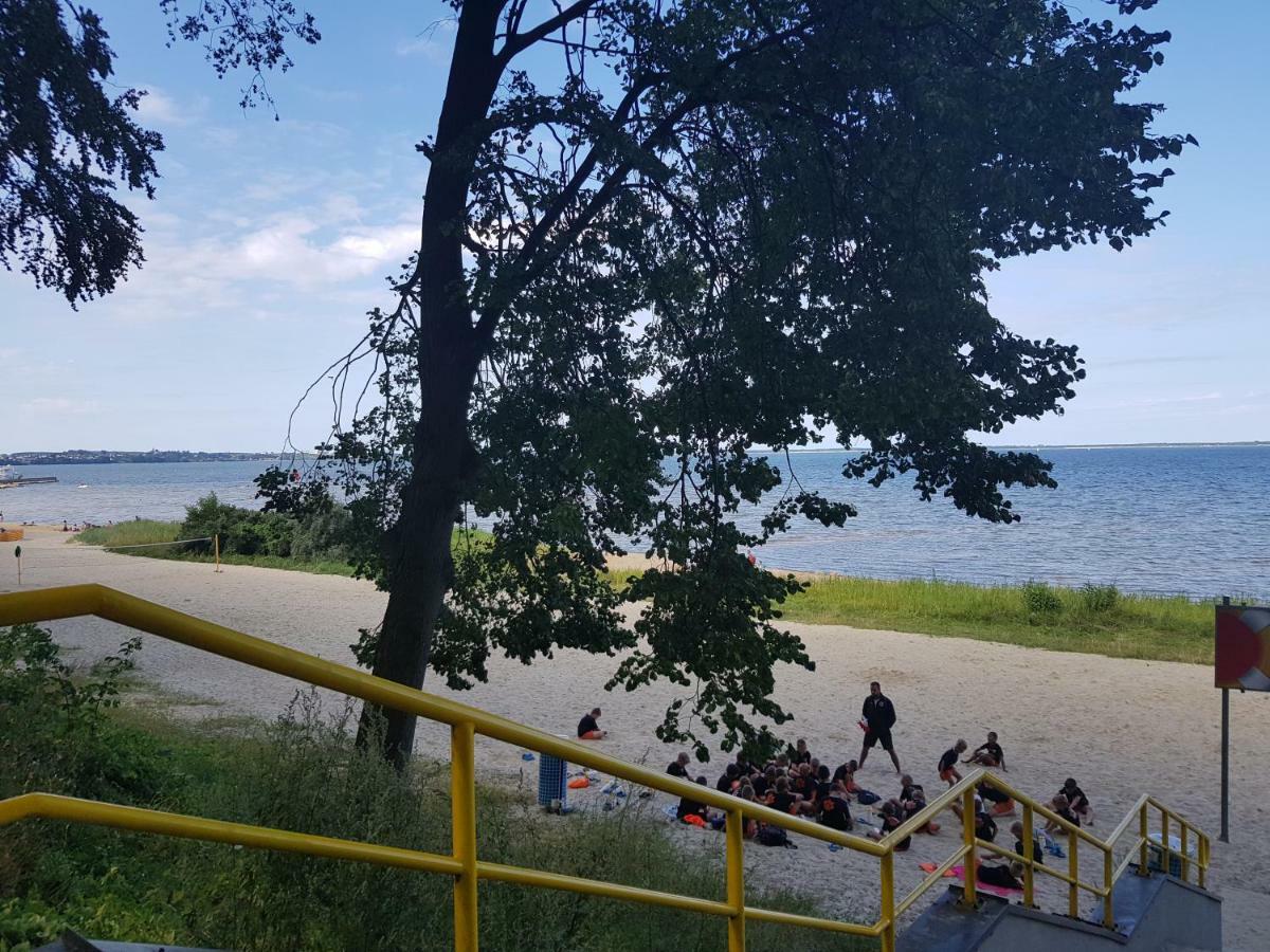 Apartament "Zloty Relaks" Tuz Przy Plazy Z Balkonem Z Widokiem Na Hel I Hamakami Puck Bagian luar foto
