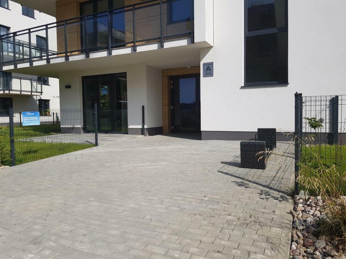 Apartament "Zloty Relaks" Tuz Przy Plazy Z Balkonem Z Widokiem Na Hel I Hamakami Puck Bagian luar foto